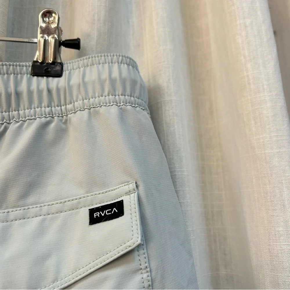 RVCA Reactive 17